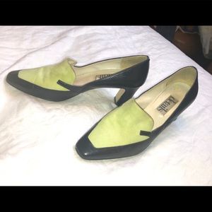 Details Women Sz 8B Navy & Green High Heel Pumps